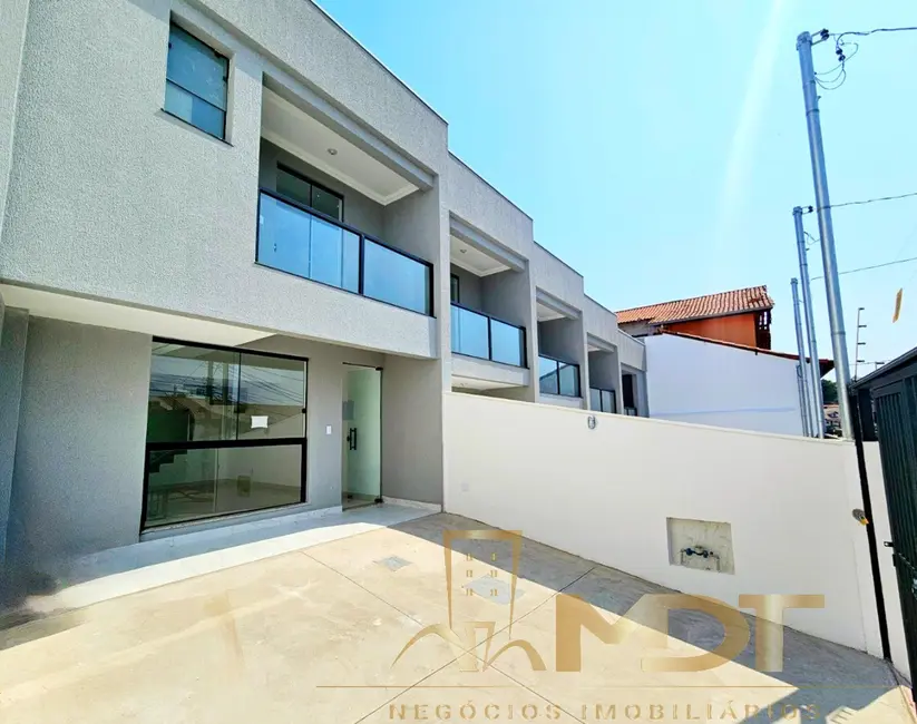 Casa com 2 quartos à venda, 110m2 em São João Batista (Venda Nova), Belo Horizonte - MG - imagem 1 Foto 1 de Casa com 2 quartos à venda, 110m2 em São João Batista (Venda Nova), Belo Horizonte - MG