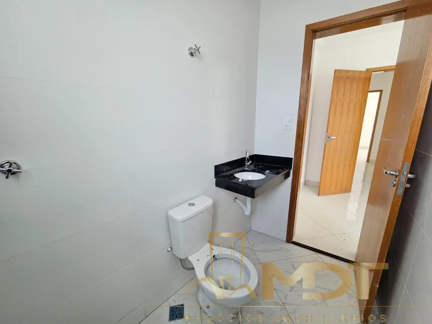 Casa com 2 quartos à venda, 110m2 em São João Batista (Venda Nova), Belo Horizonte - MG - imagem 4 Foto 4 de Casa com 2 quartos à venda, 110m2 em São João Batista (Venda Nova), Belo Horizonte - MG