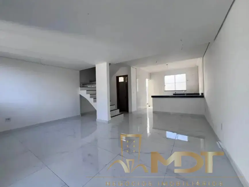 Casa de Condomínio com 3 quartos à venda, 154m2 em Piratininga (Venda Nova), Belo Horizonte - MG - imagem 3 Foto 3 de Casa de Condomínio com 3 quartos à venda, 154m2 em Piratininga (Venda Nova), Belo Horizonte - MG