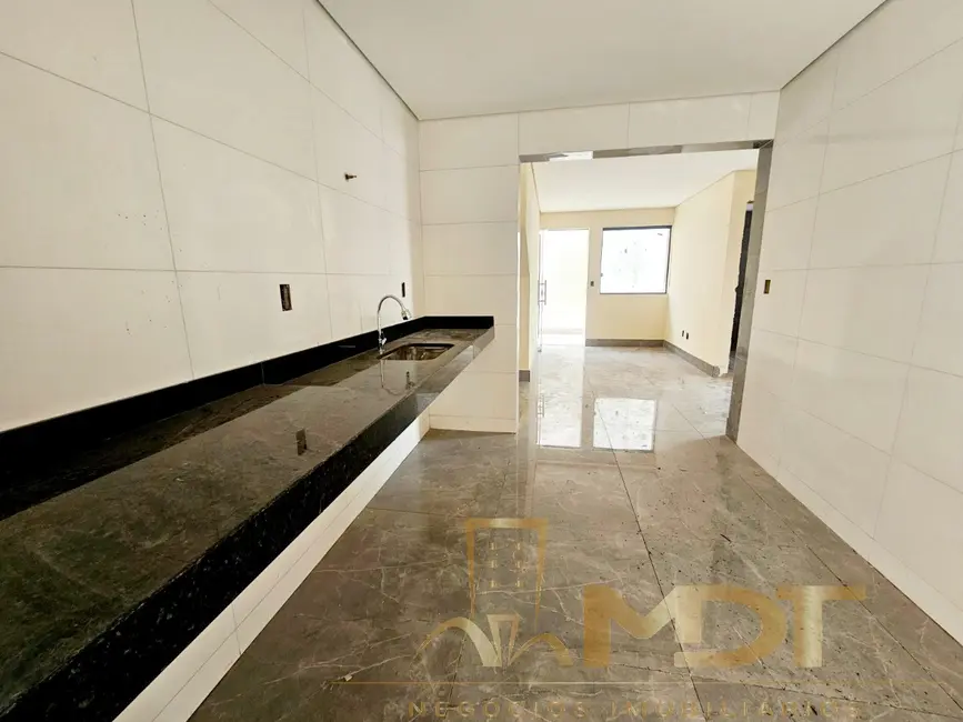 Apartamento com 3 quartos à venda, 65m2 em Planalto, Belo Horizonte - MG - imagem 5 Foto 5 de Apartamento com 3 quartos à venda, 65m2 em Planalto, Belo Horizonte - MG