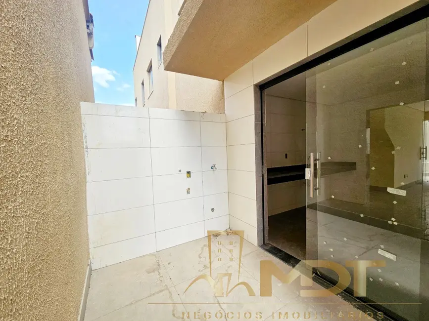 Apartamento com 3 quartos à venda, 65m2 em Planalto, Belo Horizonte - MG - imagem 9 Foto 9 de Apartamento com 3 quartos à venda, 65m2 em Planalto, Belo Horizonte - MG