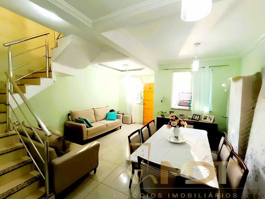 Foto 1 de Casa com 3 quartos à venda, 90m2 em Heliópolis, Belo Horizonte - MG