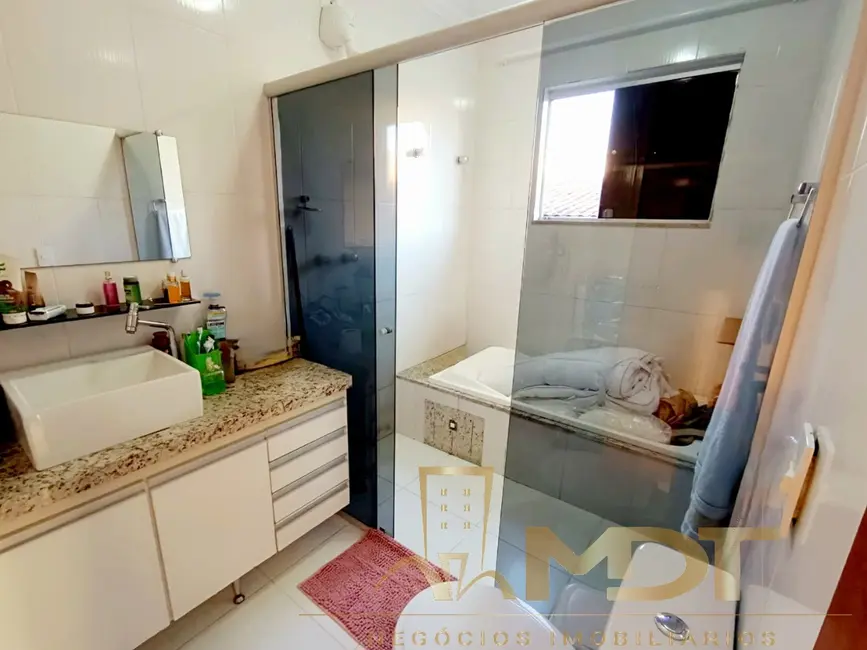 Foto 4 de Casa com 3 quartos à venda, 90m2 em Heliópolis, Belo Horizonte - MG