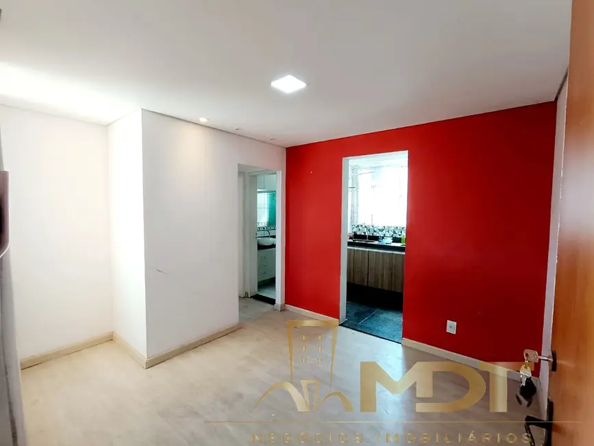 Foto 1 de Apartamento com 2 quartos à venda, 60m2 em Heliópolis, Belo Horizonte - MG