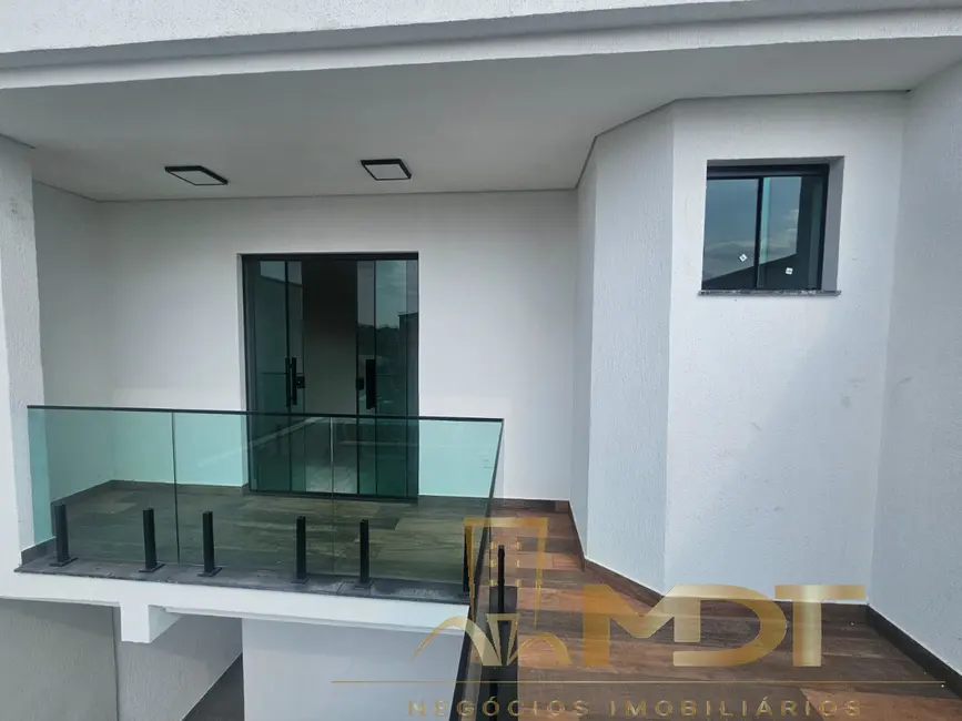 Foto 5 de Casa com 4 quartos à venda, 209m2 em Planalto, Belo Horizonte - MG