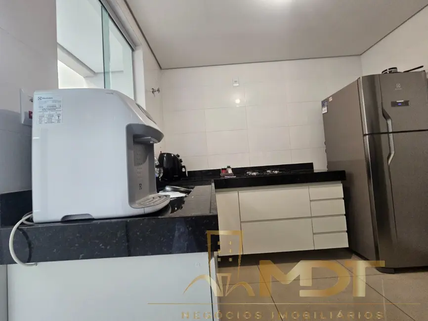 Casa com 2 quartos à venda, 77m2 em Mantiqueira, Belo Horizonte - MG - imagem 2 Foto 2 de Casa com 2 quartos à venda, 77m2 em Mantiqueira, Belo Horizonte - MG