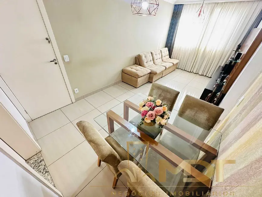 Foto 3 de Apartamento com 2 quartos à venda, 65m2 em Santa Amélia, Belo Horizonte - MG