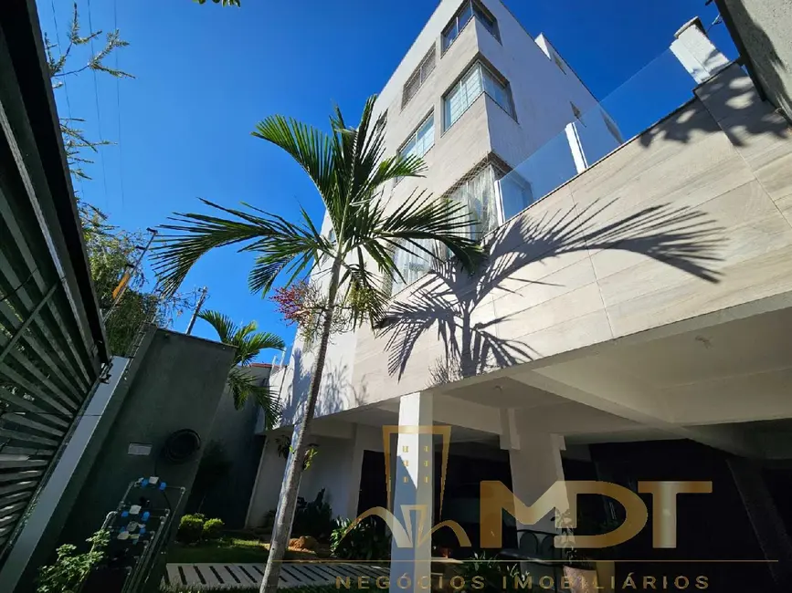 Foto 2 de Apartamento com 3 quartos à venda, 65m2 em Santa Amélia, Belo Horizonte - MG