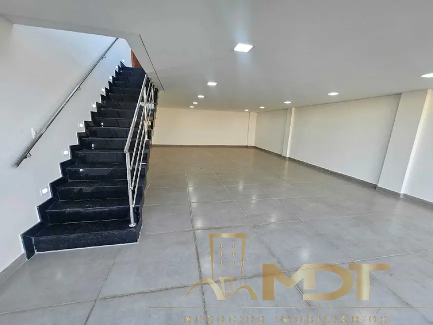 Casa com 3 quartos à venda, 190m2 em Santa Amélia, Belo Horizonte - MG - imagem 2 Foto 2 de Casa com 3 quartos à venda, 190m2 em Santa Amélia, Belo Horizonte - MG