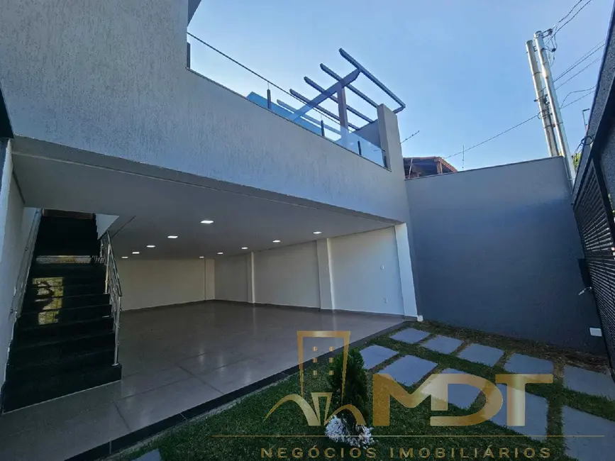 Casa com 3 quartos à venda, 190m2 em Santa Amélia, Belo Horizonte - MG - imagem 7 Foto 7 de Casa com 3 quartos à venda, 190m2 em Santa Amélia, Belo Horizonte - MG