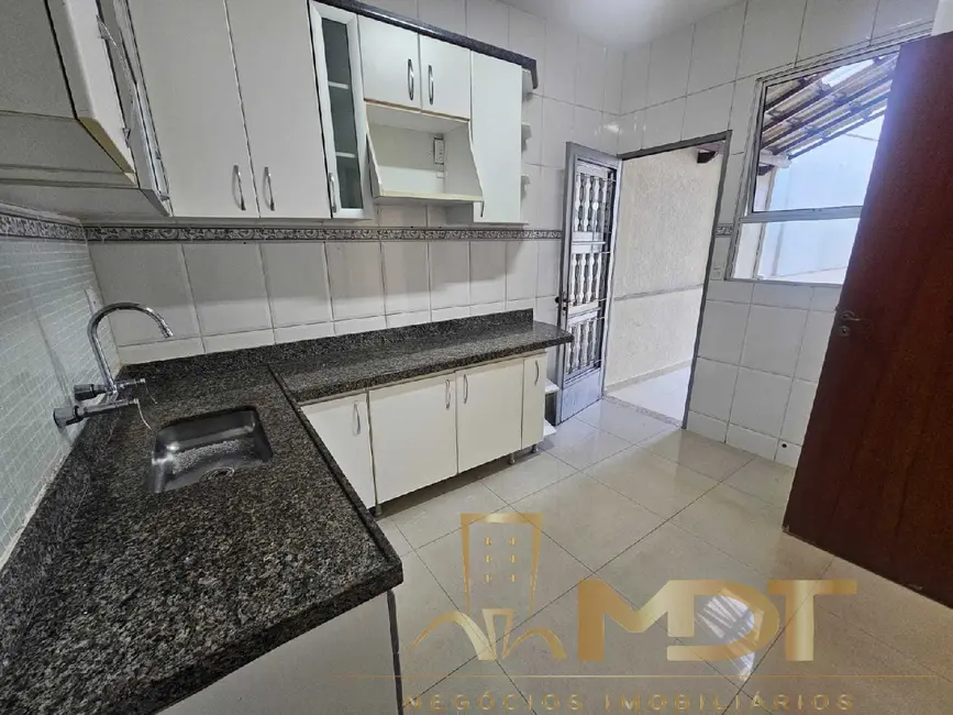 Casa com 3 quartos à venda, 105m2 em Rio Branco, Belo Horizonte - MG - imagem 8 Foto 8 de Casa com 3 quartos à venda, 105m2 em Rio Branco, Belo Horizonte - MG