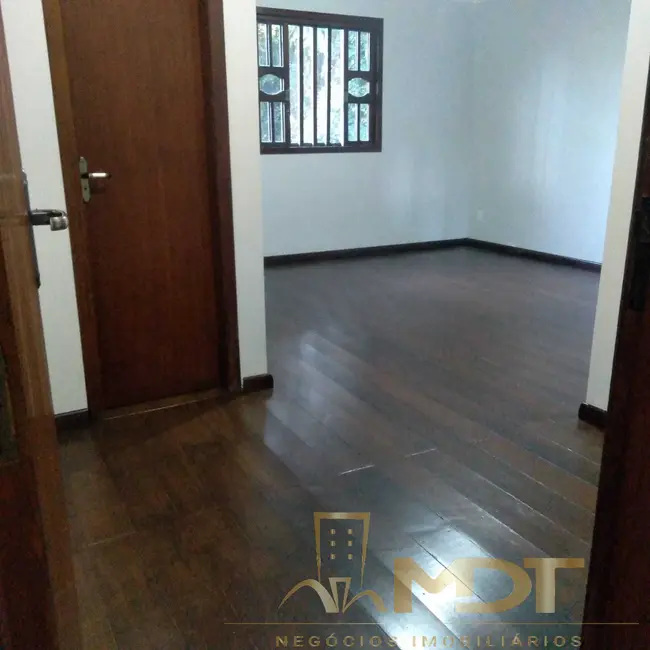 Foto 9 de Casa com 2 quartos à venda, 110m2 em Saraiva, Betim - MG