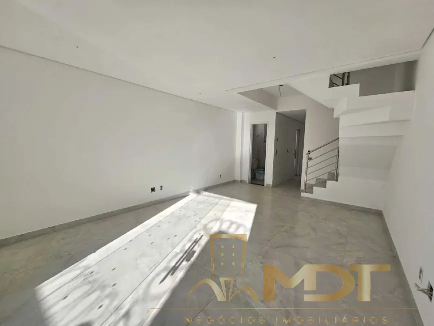 Foto 2 de Casa com 3 quartos à venda, 163m2 em Planalto, Belo Horizonte - MG