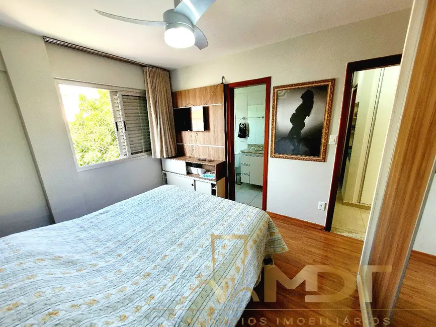 Foto 8 de Apartamento com 3 quartos à venda, 90m2 em Planalto, Belo Horizonte - MG
