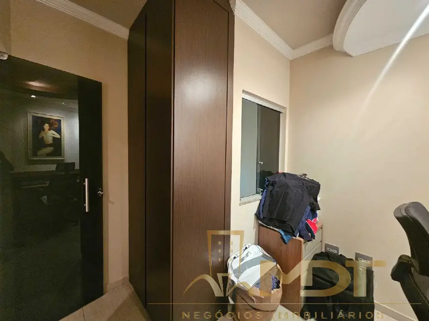 Casa com 3 quartos à venda, 136m2 em Vila Cloris, Belo Horizonte - MG - imagem 9 Foto 9 de Casa com 3 quartos à venda, 136m2 em Vila Cloris, Belo Horizonte - MG