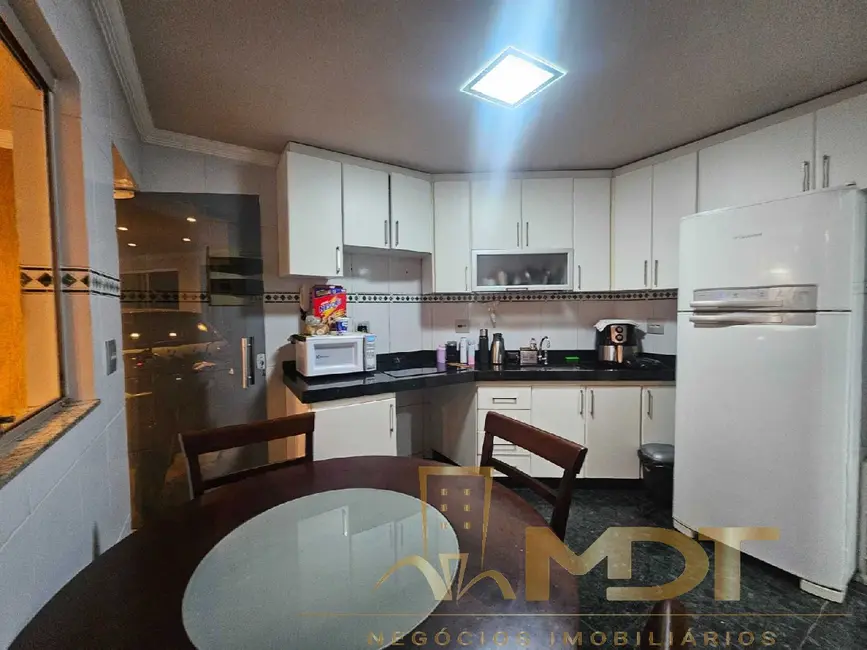 Casa com 3 quartos à venda, 136m2 em Vila Cloris, Belo Horizonte - MG - imagem 6 Foto 6 de Casa com 3 quartos à venda, 136m2 em Vila Cloris, Belo Horizonte - MG