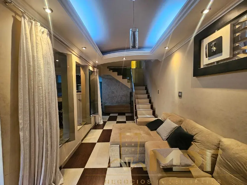 Foto 1 de Casa com 3 quartos à venda, 136m2 em Vila Cloris, Belo Horizonte - MG