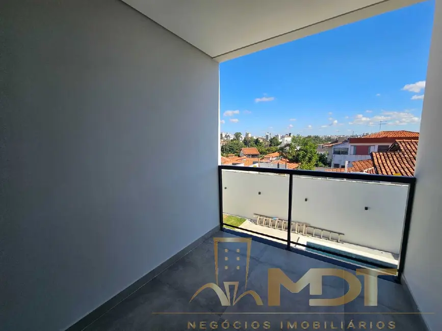 Casa com 5 quartos à venda, 310m2 em Itapoã, Belo Horizonte - MG - imagem 3 Foto 3 de Casa com 5 quartos à venda, 310m2 em Itapoã, Belo Horizonte - MG