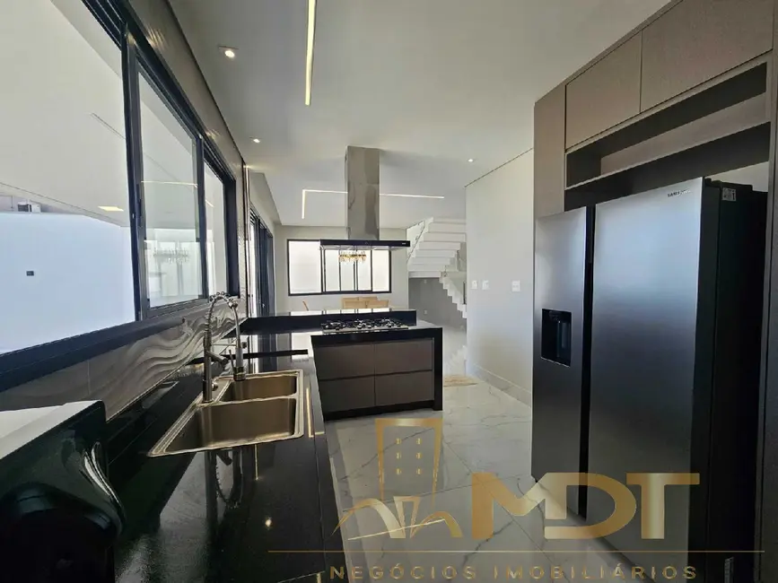 Casa com 5 quartos à venda, 310m2 em Itapoã, Belo Horizonte - MG - imagem 4 Foto 4 de Casa com 5 quartos à venda, 310m2 em Itapoã, Belo Horizonte - MG