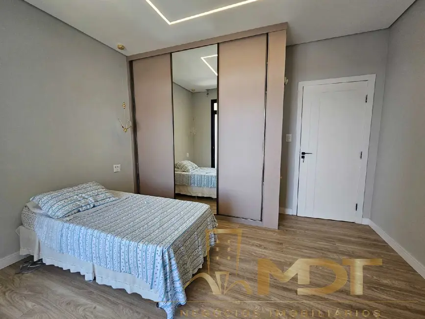Casa com 5 quartos à venda, 310m2 em Itapoã, Belo Horizonte - MG - imagem 2 Foto 2 de Casa com 5 quartos à venda, 310m2 em Itapoã, Belo Horizonte - MG