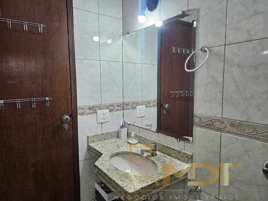 Casa com 4 quartos à venda, 145m2 em Santa Amélia, Belo Horizonte - MG - imagem 9 Foto 9 de Casa com 4 quartos à venda, 145m2 em Santa Amélia, Belo Horizonte - MG