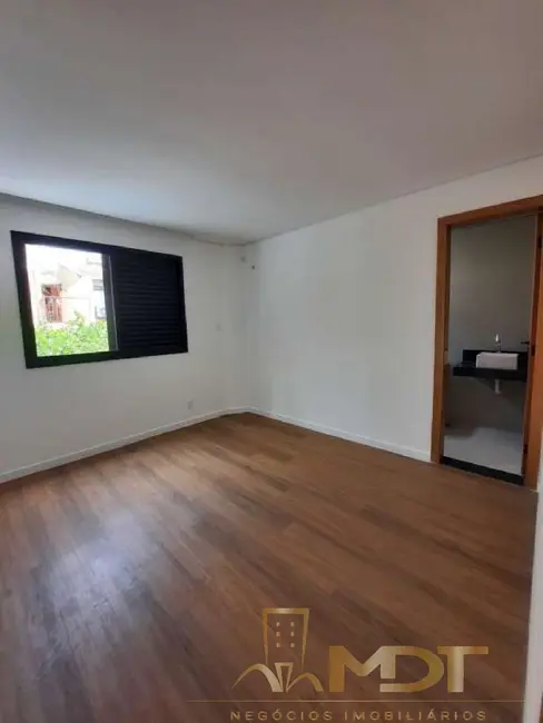 Foto 6 de Apartamento com 3 quartos à venda, 81m2 em Itapoã, Belo Horizonte - MG