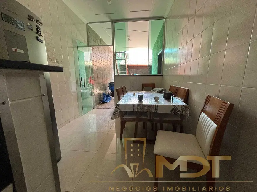 Foto 8 de Casa com 4 quartos à venda, 178m2 em Santa Mônica, Belo Horizonte - MG