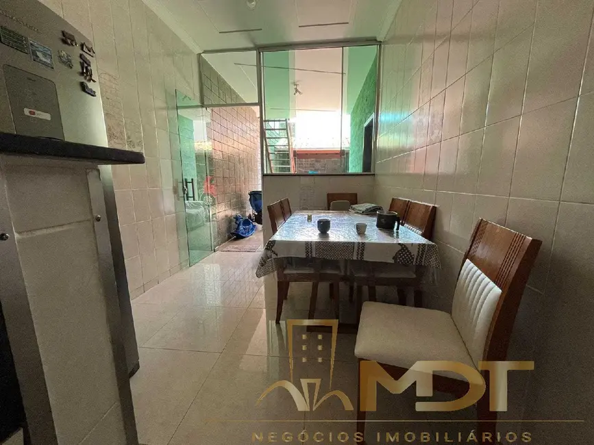 Foto 5 de Casa com 4 quartos à venda, 178m2 em Santa Mônica, Belo Horizonte - MG