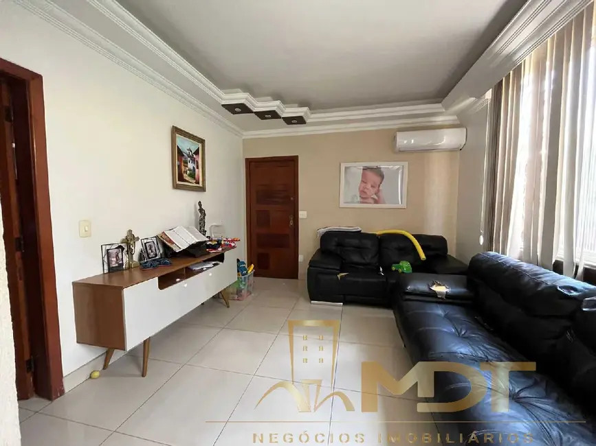 Foto 1 de Casa com 4 quartos à venda, 178m2 em Santa Mônica, Belo Horizonte - MG