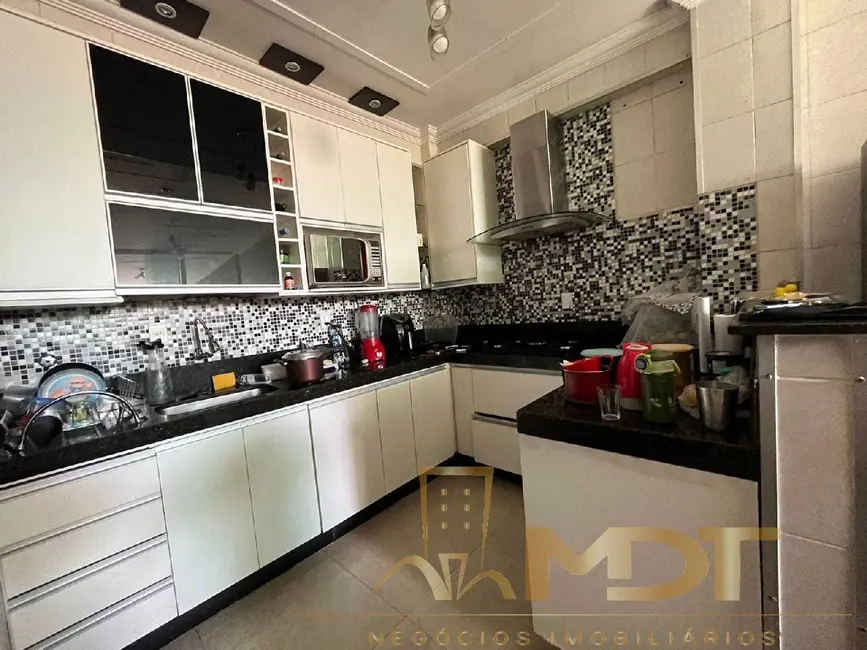 Foto 6 de Casa com 4 quartos à venda, 178m2 em Santa Mônica, Belo Horizonte - MG