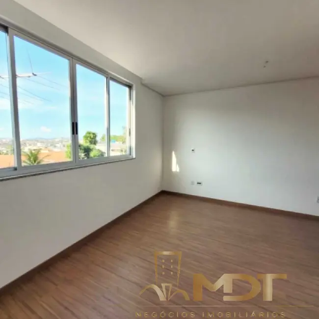 Casa com 3 quartos à venda, 113m2 em Santa Rosa, Belo Horizonte - MG - imagem 6 Foto 6 de Casa com 3 quartos à venda, 113m2 em Santa Rosa, Belo Horizonte - MG