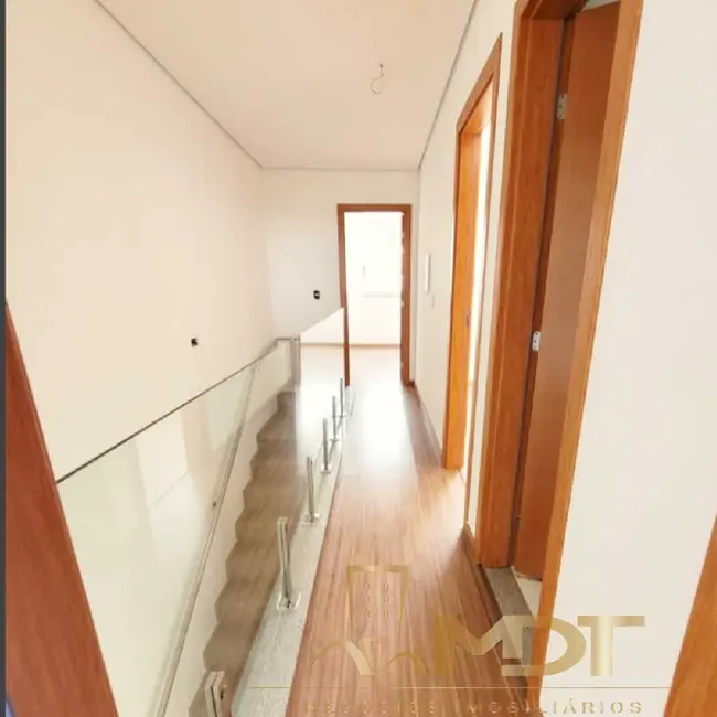 Casa com 3 quartos à venda, 113m2 em Santa Rosa, Belo Horizonte - MG - imagem 3 Foto 3 de Casa com 3 quartos à venda, 113m2 em Santa Rosa, Belo Horizonte - MG