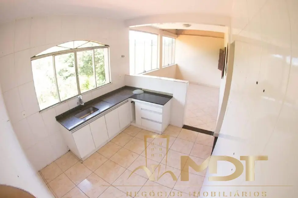 Foto 4 de Casa com 3 quartos à venda, 90m2 em Belo Vale, Santa Luzia - MG