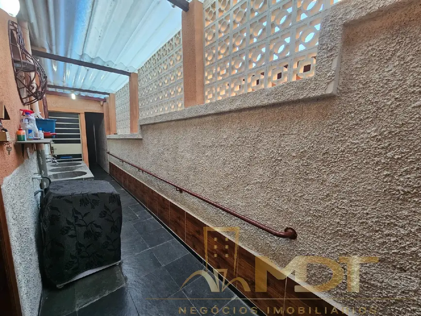 Foto 4 de Casa com 4 quartos à venda em Santa Amélia, Belo Horizonte - MG