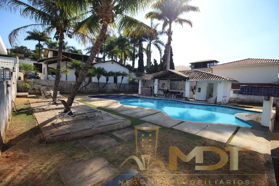 Casa com 4 quartos à venda, 500m2 em Garças, Belo Horizonte - MG - imagem 1 Foto 1 de Casa com 4 quartos à venda, 500m2 em Garças, Belo Horizonte - MG