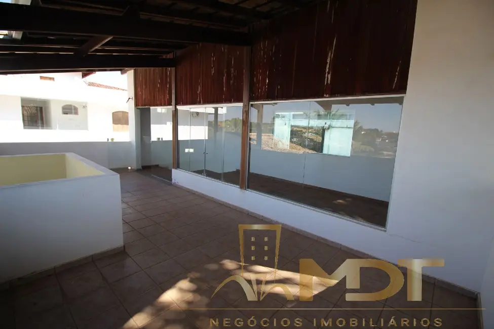 Casa com 4 quartos à venda, 500m2 em Garças, Belo Horizonte - MG - imagem 8 Foto 8 de Casa com 4 quartos à venda, 500m2 em Garças, Belo Horizonte - MG