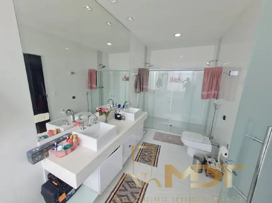 Casa de Condomínio com 4 quartos à venda, 600m2 em Vespasiano - MG - imagem 4 Foto 4 de Casa de Condomínio com 4 quartos à venda, 600m2 em Vespasiano - MG