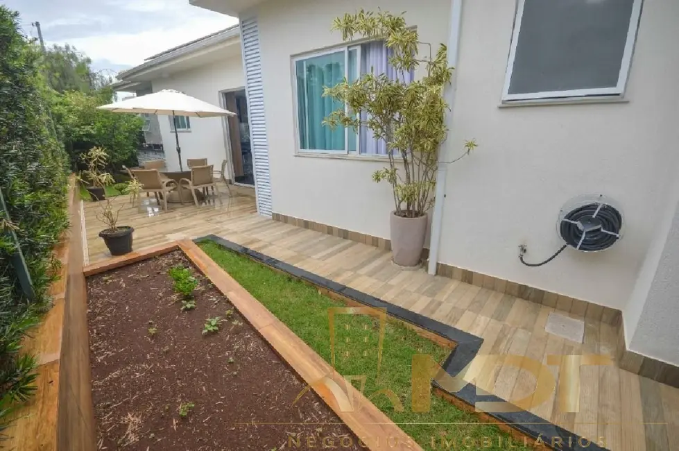 Casa de Condomínio com 4 quartos à venda, 375m2 em Vespasiano - MG - imagem 3 Foto 3 de Casa de Condomínio com 4 quartos à venda, 375m2 em Vespasiano - MG