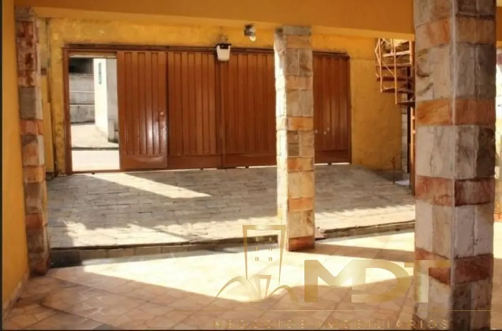 Foto 5 de Casa com 3 quartos à venda, 140m2 em Mantiqueira, Belo Horizonte - MG