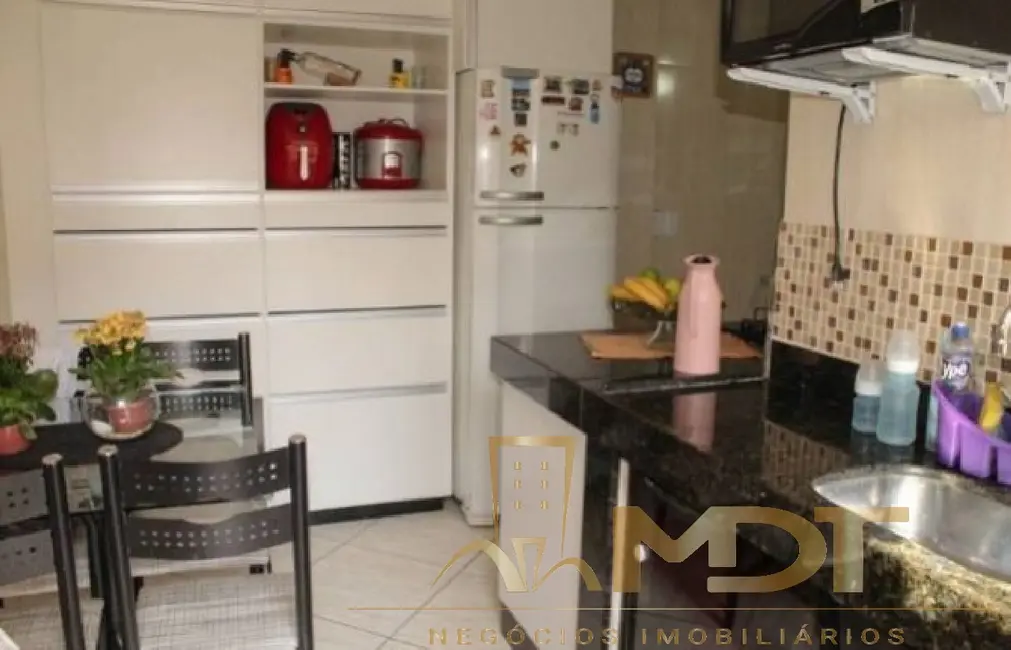 Foto 8 de Casa com 3 quartos à venda, 140m2 em Mantiqueira, Belo Horizonte - MG