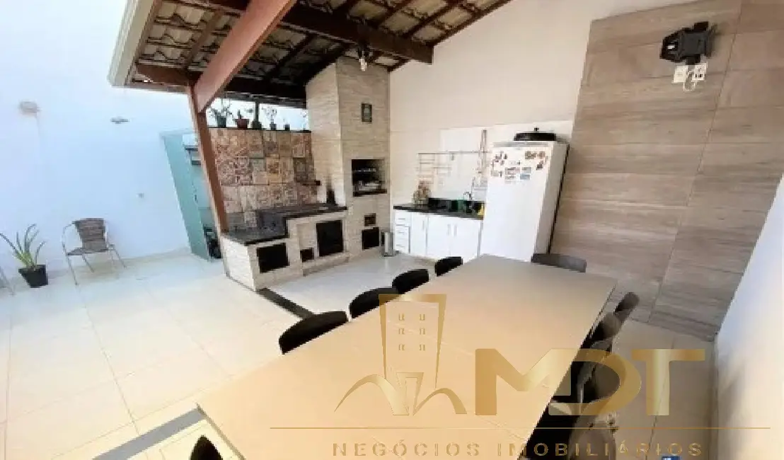Foto 1 de Casa com 3 quartos à venda, 180m2 em Jardim Atlântico, Belo Horizonte - MG