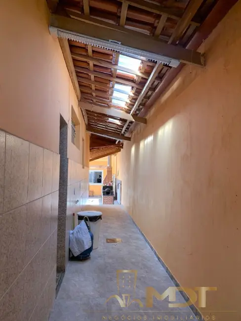 Casa com 3 quartos à venda, 120m2 em Santa Mônica, Belo Horizonte - MG - imagem 3 Foto 3 de Casa com 3 quartos à venda, 120m2 em Santa Mônica, Belo Horizonte - MG