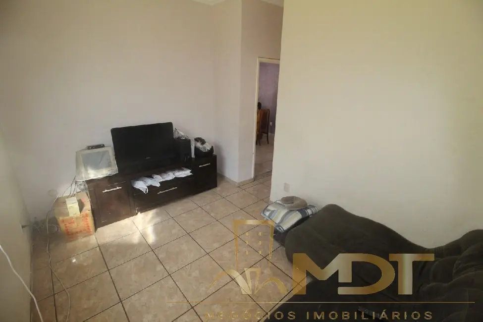 Casa com 3 quartos à venda, 140m2 em São João Batista (Venda Nova), Belo Horizonte - MG - imagem 7 Foto 7 de Casa com 3 quartos à venda, 140m2 em São João Batista (Venda Nova), Belo Horizonte - MG