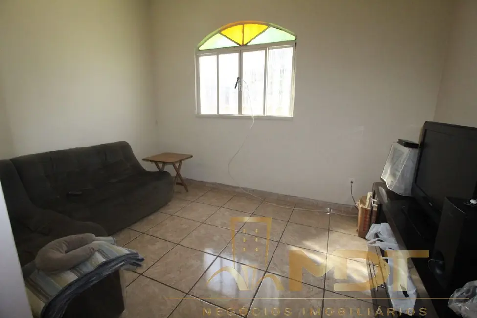 Casa com 3 quartos à venda, 140m2 em São João Batista (Venda Nova), Belo Horizonte - MG - imagem 6 Foto 6 de Casa com 3 quartos à venda, 140m2 em São João Batista (Venda Nova), Belo Horizonte - MG