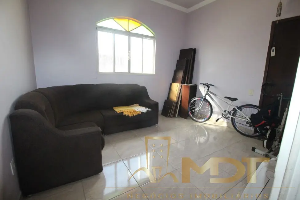 Casa com 3 quartos à venda, 140m2 em São João Batista (Venda Nova), Belo Horizonte - MG - imagem 5 Foto 5 de Casa com 3 quartos à venda, 140m2 em São João Batista (Venda Nova), Belo Horizonte - MG