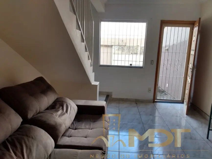 Foto 6 de Casa com 2 quartos à venda, 78m2 em Monte Carlo, Santa Luzia - MG