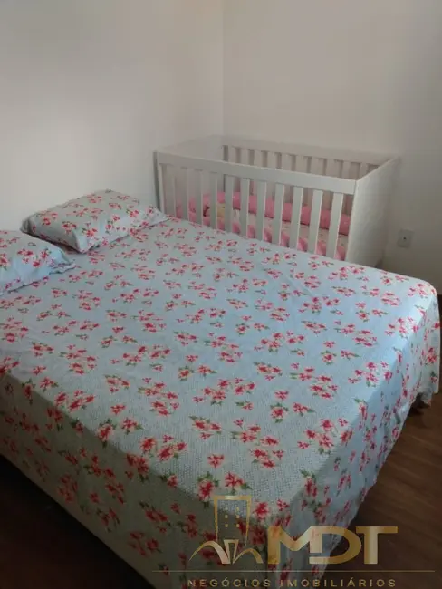 Foto 7 de Casa com 2 quartos à venda, 78m2 em Monte Carlo, Santa Luzia - MG