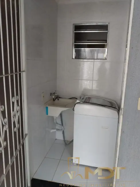 Foto 2 de Casa com 2 quartos à venda, 78m2 em Monte Carlo, Santa Luzia - MG