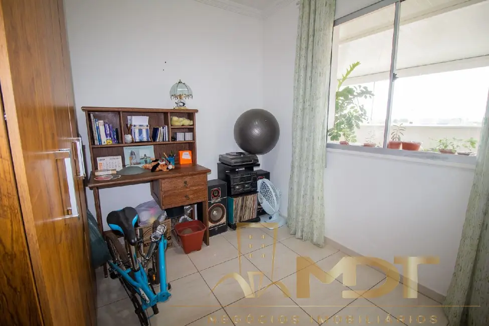 Foto 6 de Apartamento com 2 quartos à venda, 77m2 em Jaqueline, Belo Horizonte - MG