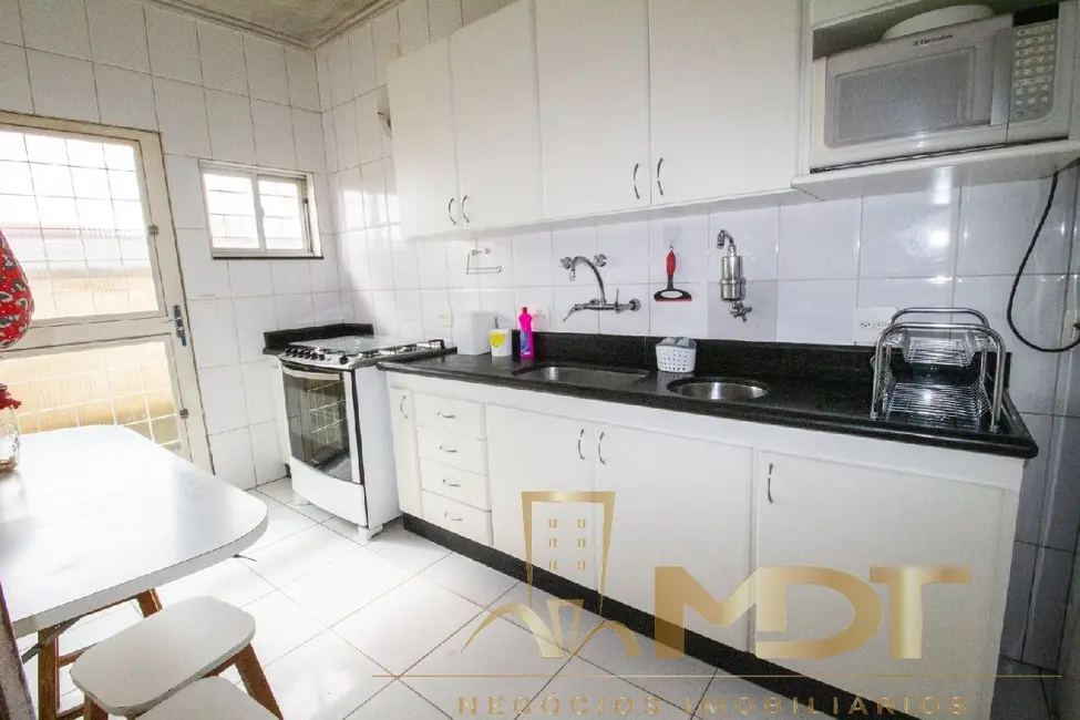 Casa com 4 quartos à venda, 250m2 em Planalto, Belo Horizonte - MG - imagem 9 Foto 9 de Casa com 4 quartos à venda, 250m2 em Planalto, Belo Horizonte - MG